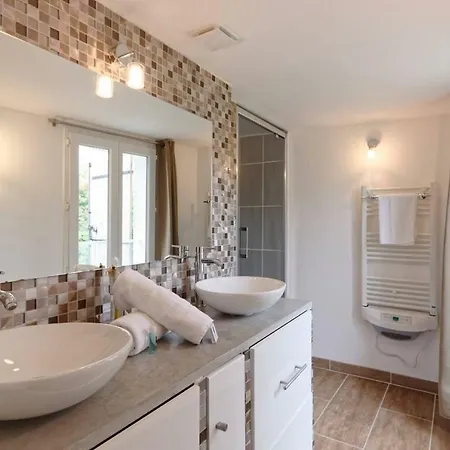 Garoutier-ciotat Apartment *